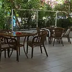 Konukevi Cc's Butik