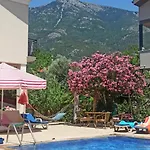Cc's Butik Konukevi 3*