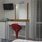 Cc's Butik Konukevi 3*