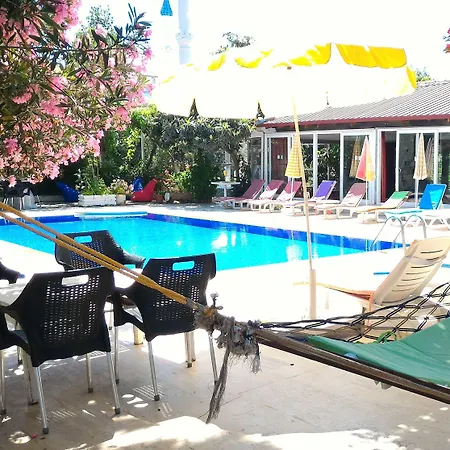 Casa de hóspedes Cc's Butik 3*