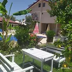 Penzion Cc's Butik 3*